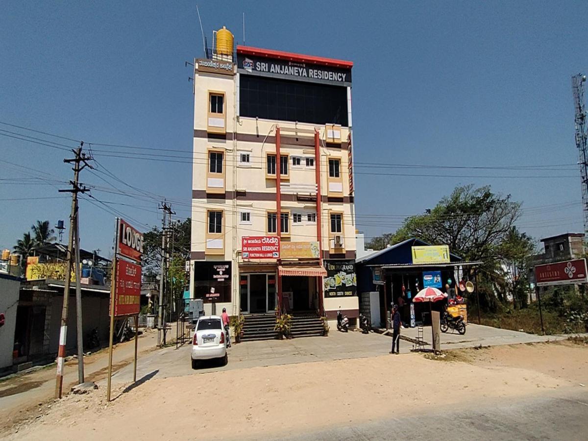 Anjaneya Comforts Shimoga Buitenkant foto